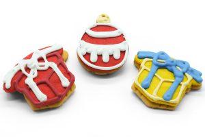 Pallina e pacco di natale